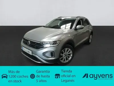 Usado VW T-Roc Life 116 CV (85 kW) 2023 Gris SUV