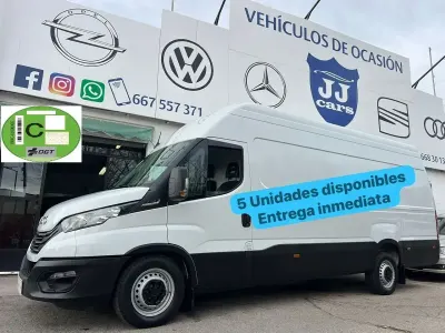 Usado Iveco Daily 176 CV (129 kW) 2024 Blanco Berlina