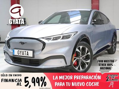 Blanco Usado 2023 Ford Mustang Mach-E SUV | 34.500 € (Precio justo)