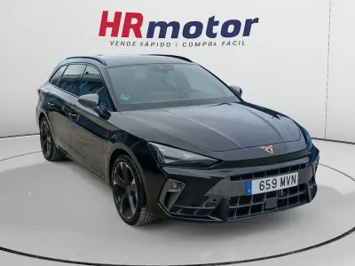 Usado Cupra Leon 150 CV (110 kW) 2024 Negro Familiar