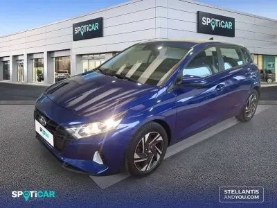 Begagnad Hyundai i20 84 HK (61 kW) 2023 Blå Halvkombi