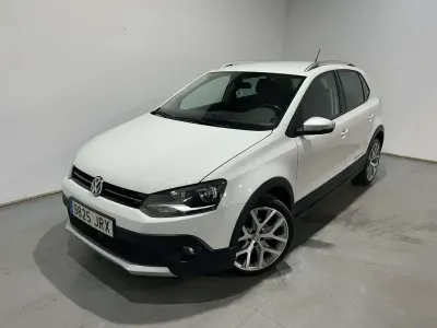 Usado VW Polo Cross 90 CV (66 kW) 2016 Gris Utilitario