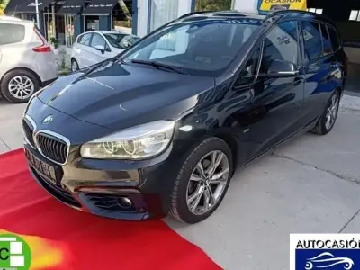 Usado BMW 218 Gran Tourer Sport Line 150 CV (110 kW) 2017 Monovolumen