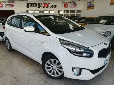 Usado Kia Carens 135 CV (99 kW) 2016 Blanco Monovolumen