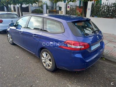 Usado Peugeot 308 SW Active 120 CV (88 kW) 2018 Azul Familiar