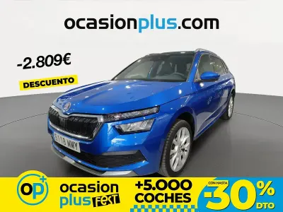 Usado Skoda Kamiq Sport 110 CV (80 kW) 2024 Azul SUV