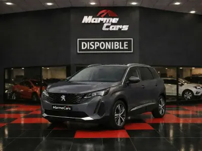 Usado Peugeot 3008 Active 129 CV (94 kW) 2021 Gris SUV