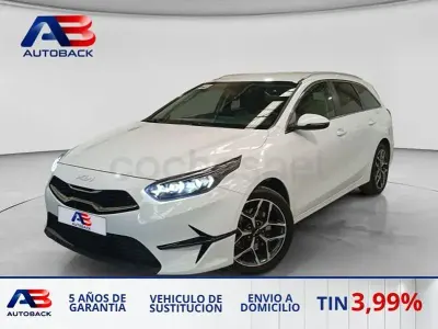 Usado Kia Ceed 120 CV (88 kW) 2023 Blanco Utilitario
