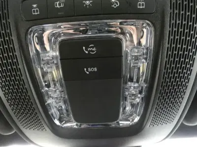 Usado Mercedes A180 116 CV (85 kW) 2022 Negro Berlina