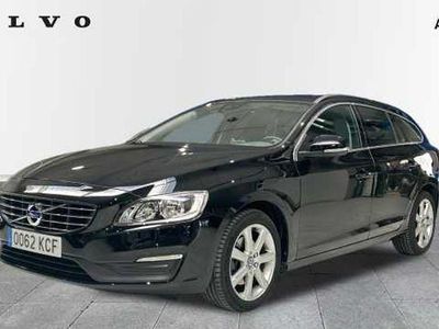 Usado Volvo V60 Momentum 2017 Negro Familiar