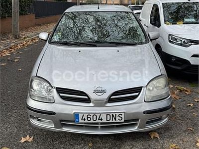 Gris / plata Usado 2005 Nissan Almera Tino Acenta Monovolumen | 2150 €