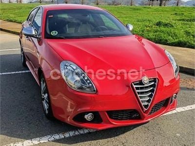 Usado Alfa Romeo Giulietta Progression 105 CV (77 kW) 2014 Rojo Utilitario
