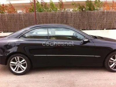 Occasion Mercedes CLK350 Avantgarde 272 PK (200 kW) 2007 Zwart Coupé
