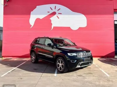 Usado Jeep Grand Cherokee Overland 250 CV (183 kW) 2020 Negro SUV