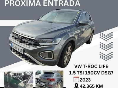 Usado VW T-Roc Life 150 CV (110 kW) 2023 Gris / plata SUV