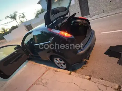 Używany Ford Focus Sport 115 KM (84 kW) 2006 Czarny Sedan/Limuzyna