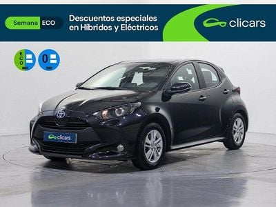 Usado Toyota Yaris Hybrid Business Edition 116 CV (85 kW) 2023 Negro Berlina
