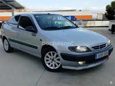 Usado Citroën Xsara VTR Sport 110 CV (80 kW) 2002 Gris / plata Coupe
