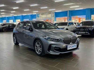 Usado BMW 118 Comfort Edition 136 CV (100 kW) 2023 Gris / plata Utilitario
