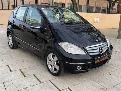 Usado Mercedes A180 Elegance 109 CV (80 kW) 2011 Negro Monovolumen