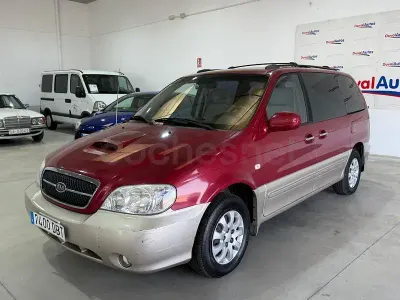Usado Kia Carnival EX 144 CV (105 kW) 2004 Granate Monovolumen