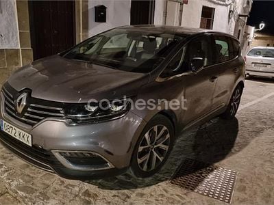 Usado Renault Espace Zen 130 CV (95 kW) 2018 Gris / plata Monovolumen