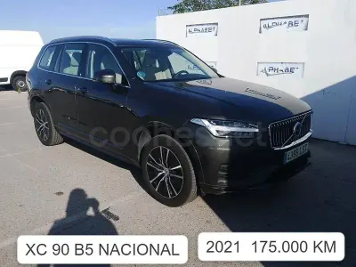 Usado Volvo XC90 Momentum 235 CV (172 kW) 2022 Azul SUV