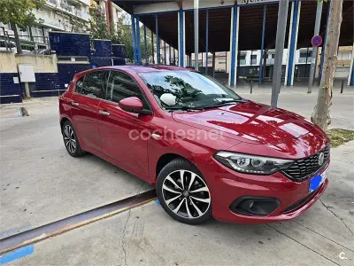 Usado Fiat Tipo Lounge 95 CV (69 kW) 2018 Rojo Berlina
