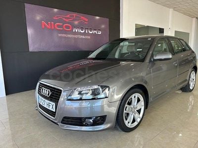 Usado Audi A3 Attraction 105 CV (77 kW) 2011 Beige Utilitario