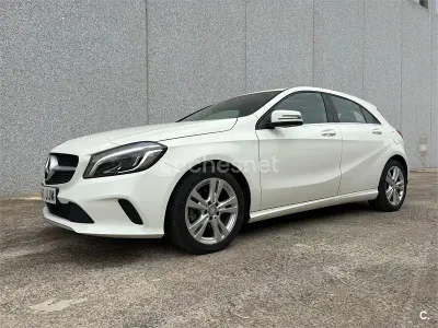 Usado Mercedes A200 Urban 136 CV (100 kW) 2015 Blanco Utilitario