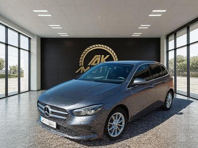 Usado Mercedes B200 156 CV (114 kW) 2019 Gray Monovolumen