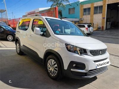 Usado Peugeot Rifter Active 100 CV (73 kW) 2019 Blanco Monovolumen