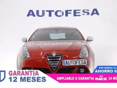 Usado Alfa Romeo Giulietta Distinctive 120 CV (88 kW) 2016 Rojo Utilitario