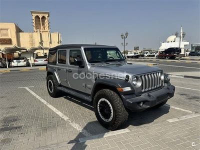 Usado Jeep Wrangler Sport 270 CV (198 kW) 2019 Gris / plata SUV