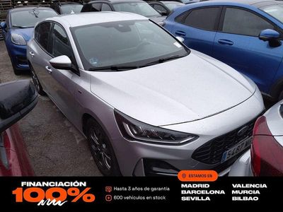 Gris Usado 2023 Ford Focus ST-Line Berlina | 17.450 € (Precio justo)