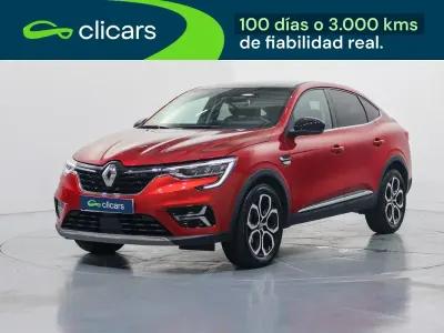 Usado Renault Arkana Zen 140 CV (102 kW) 2023 Rojo SUV
