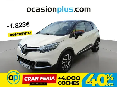 Usado Renault Captur Zen 90 CV (66 kW) 2016 Beige SUV