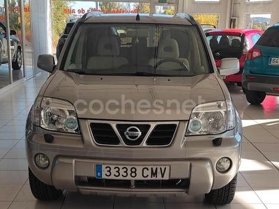 Beige Usado 2003 Nissan X-Trail Comfort SUV | 8900 €