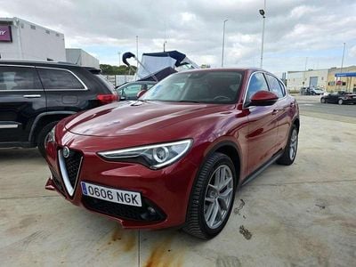 Usado Alfa Romeo Stelvio Edizione Speciale 209 CV (153 kW) 2017 Rojo SUV