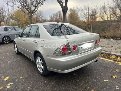 Gris / plata Usado 1999 Lexus IS200 Berlina | 4100 €