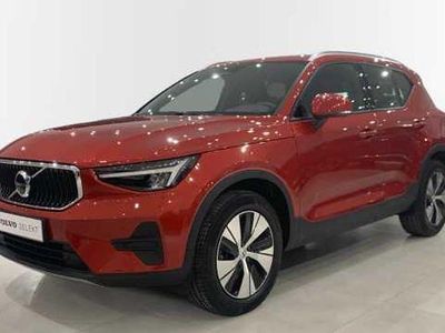Rojo Usado 2025 Volvo XC40 Core SUV | 33.700 €