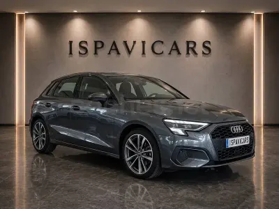 Usado Audi A3 Advanced Plus 110 CV (80 kW) 2021 Gris / plata Berlina