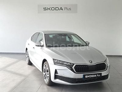 Nuevo Skoda Octavia 150 CV (110 kW) 2025 Gris plata Berlina
