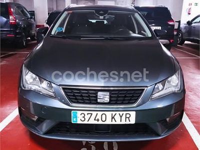 Usado Seat Leon ST Style 115 CV (84 kW) 2019 Azul Familiar