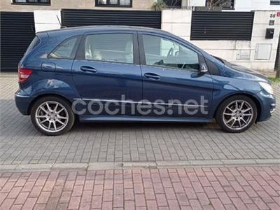 Mercedes B180