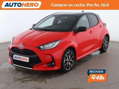 Rojo Usado 2022 Toyota Yaris Hybrid Style Berlina | 19.713 € (Precio justo)