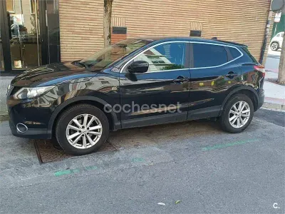 Usado Nissan Qashqai N-TEC 110 CV (80 kW) 2015 Negro SUV