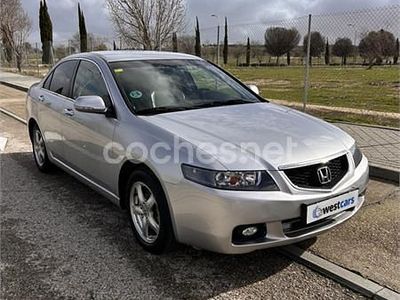 Usado Honda Accord Comfort 155 CV (114 kW) 2005 Gris / plata Berlina
