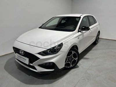 Usado Hyundai i30 N Line 120 CV (88 kW) 2024 Blanco Berlina