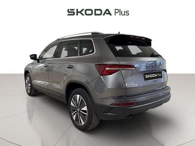 Gris Usado 2025 Skoda Karoq Selection SUV | 30.040 € (Precio justo)